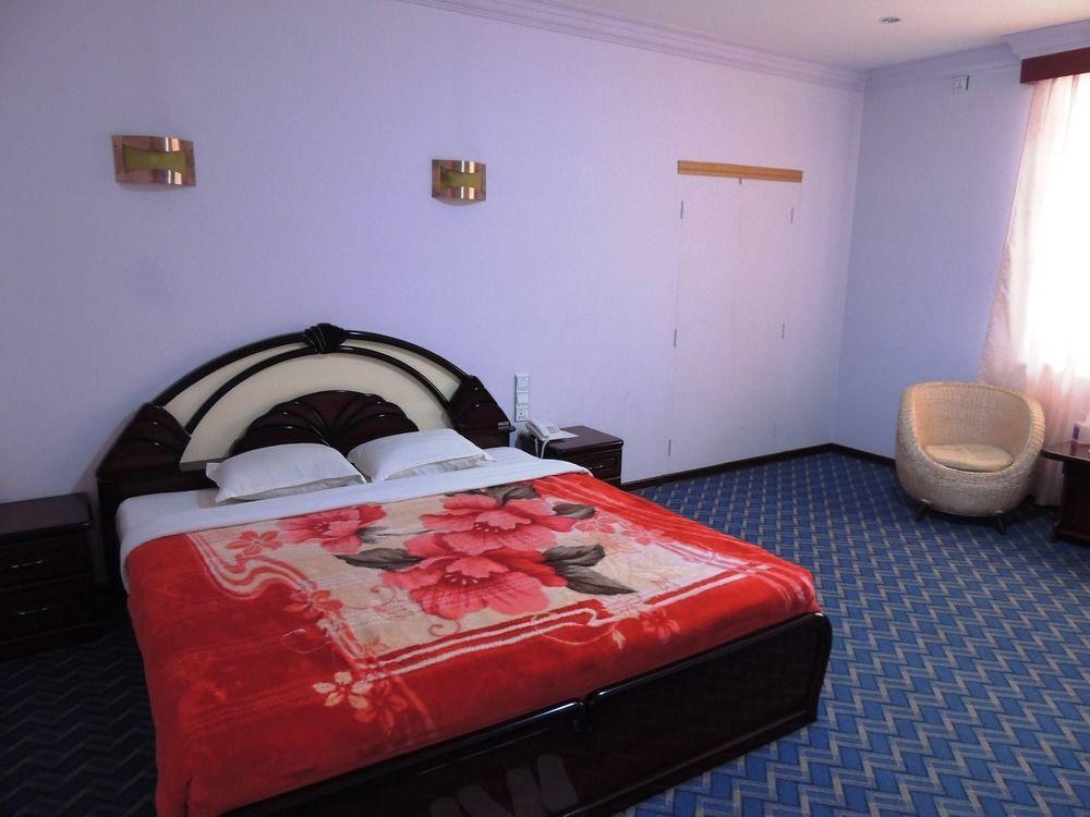 Taunggyi Hotel Extérieur photo